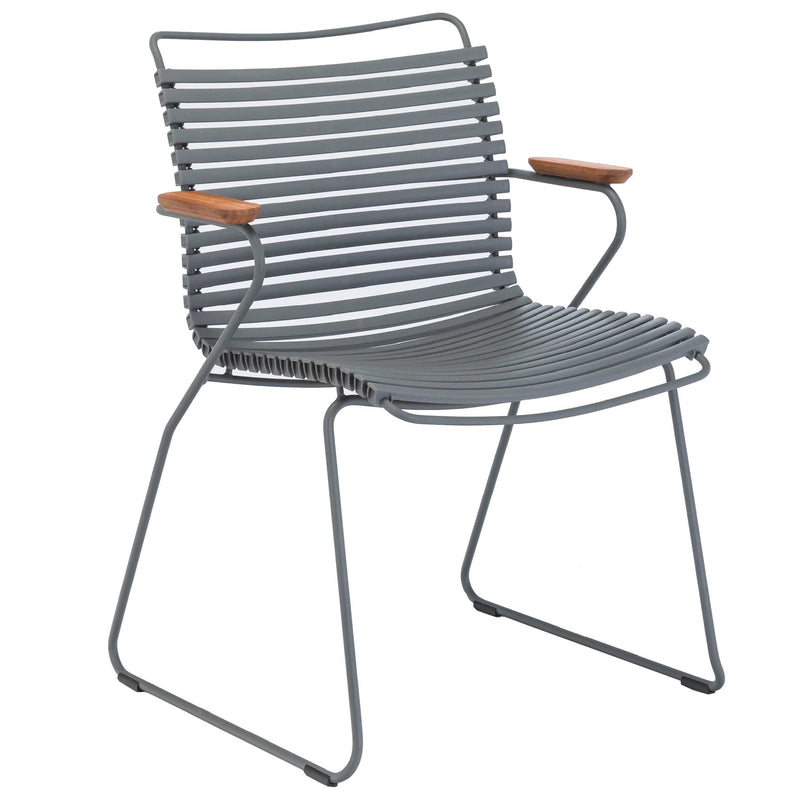 HOUE - CLICK Outdoor Dining Armlehnstuhl mit niedriger Lehne | dunkelgrau