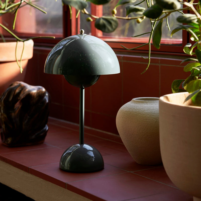 &Tradition - Flowerpot Akku Tischleuchte VP9 | steinblau