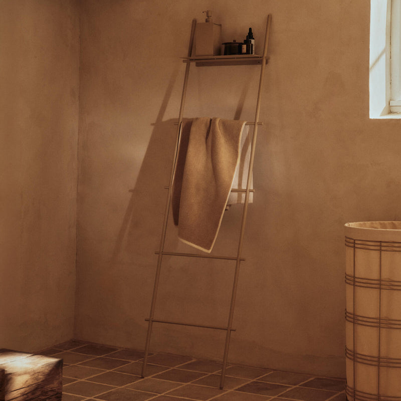 Ferm Living - Dora Handtuchleiter | cashmere