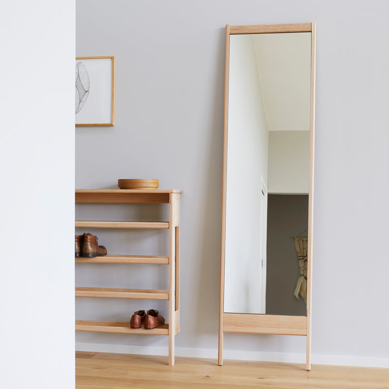 Form & Refine - A Line Spiegel | Eiche weiß pigmentiert