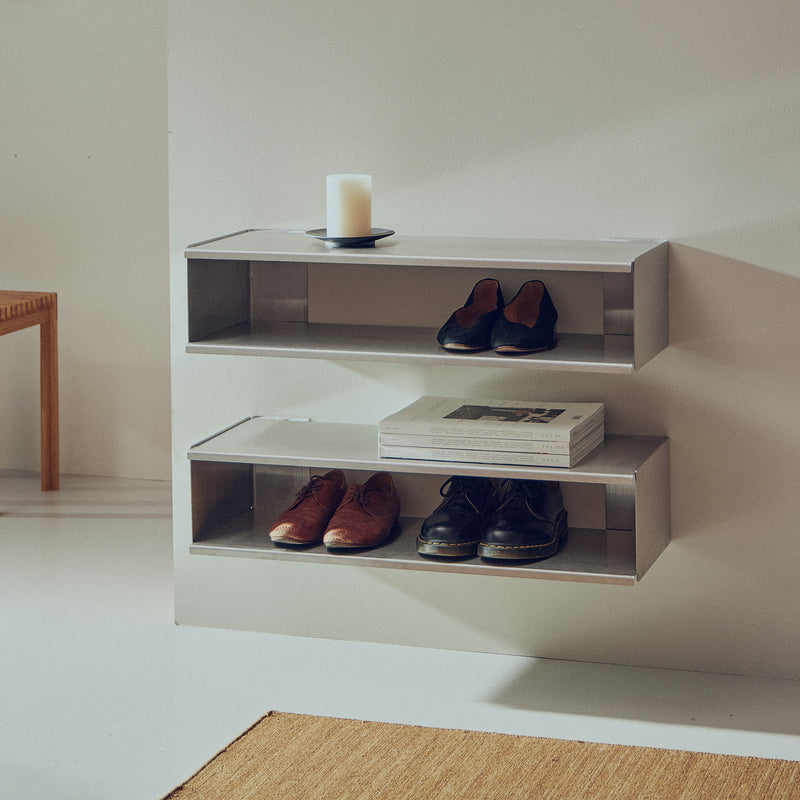 Form & Refine - Taper Konseole & Schuhregal |