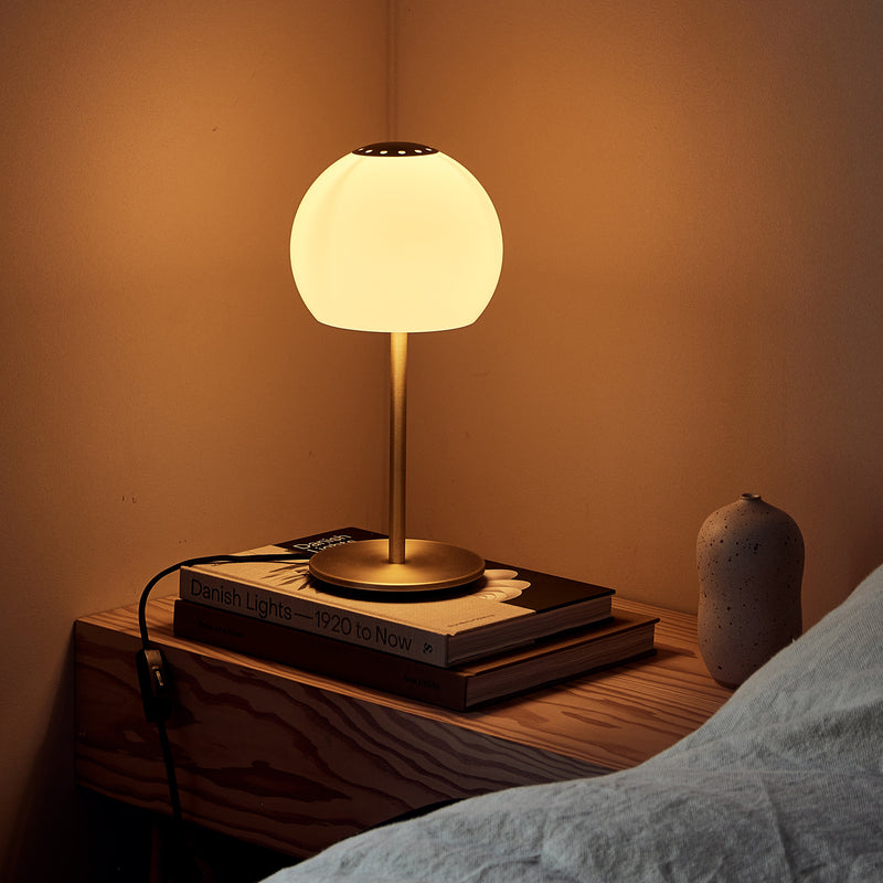 Frandsen - Ball Tischleuchte Glas | sand grey