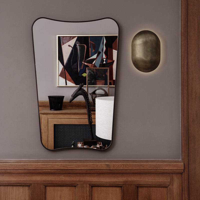 Gubi - F.A. 33 Wandspiegel | 80 x 54 cm / messing schwarz
