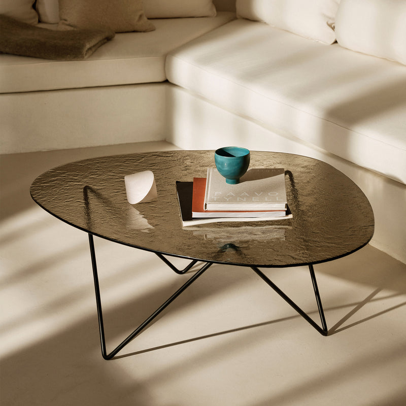 Gubi - Pedrera Couchtisch | strukturiert bronze Glas / messing
