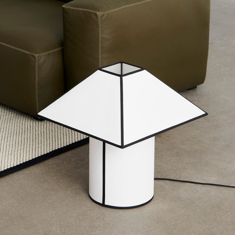 HAY - Ava Pyramid Tischleuchte | Ø 45 cm