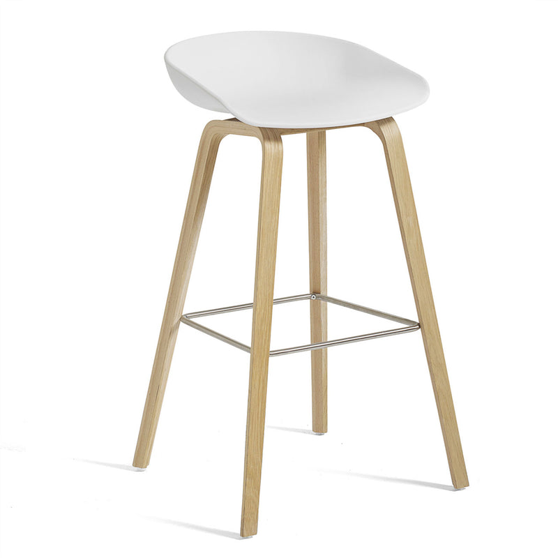 HAY - About A Stool AAS 32 (Kunststoffgleiter) | H 75 cm / white 2.0 / Eiche lackiert / Edelstahl