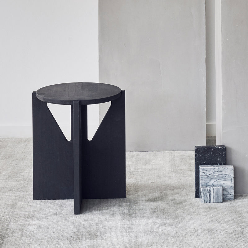 Kristina Dam Studio - Hocker | schwarz