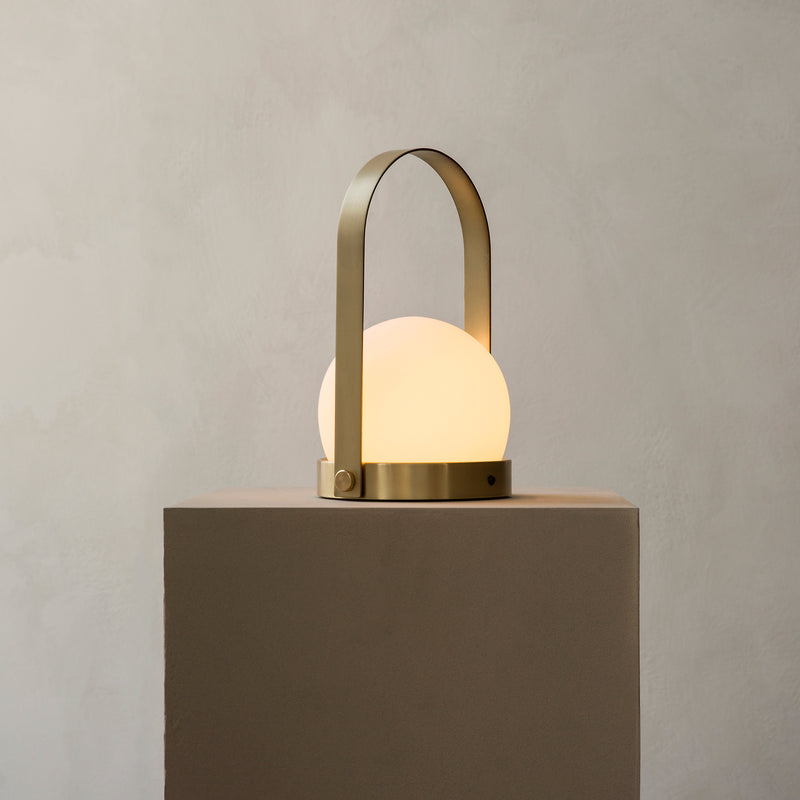 Audo - Carrie LED Lamp | messing