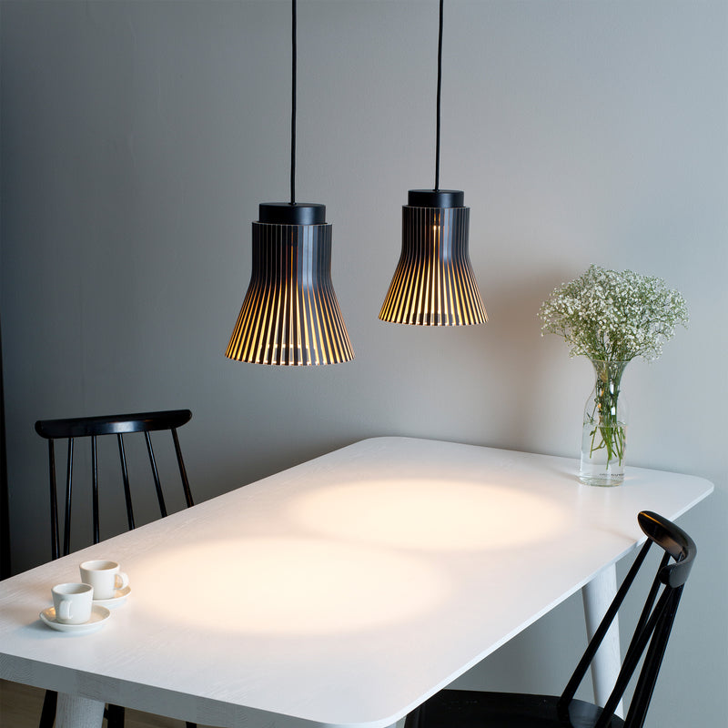 Secto - Petite Pendelleuchte | schwarz