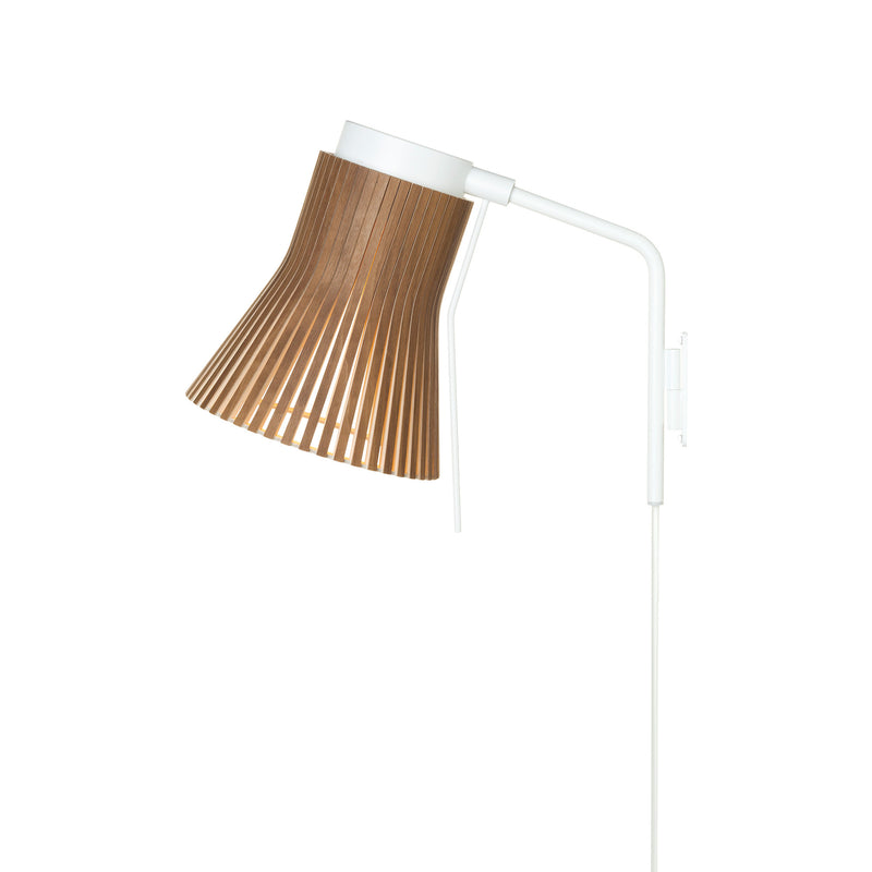 Secto - Petite 4630 Wandleuchte | walnuss