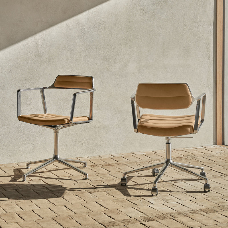 Vipp - 452 Drehstuhl | Gleiter / Leder camel / Aluminium poliert