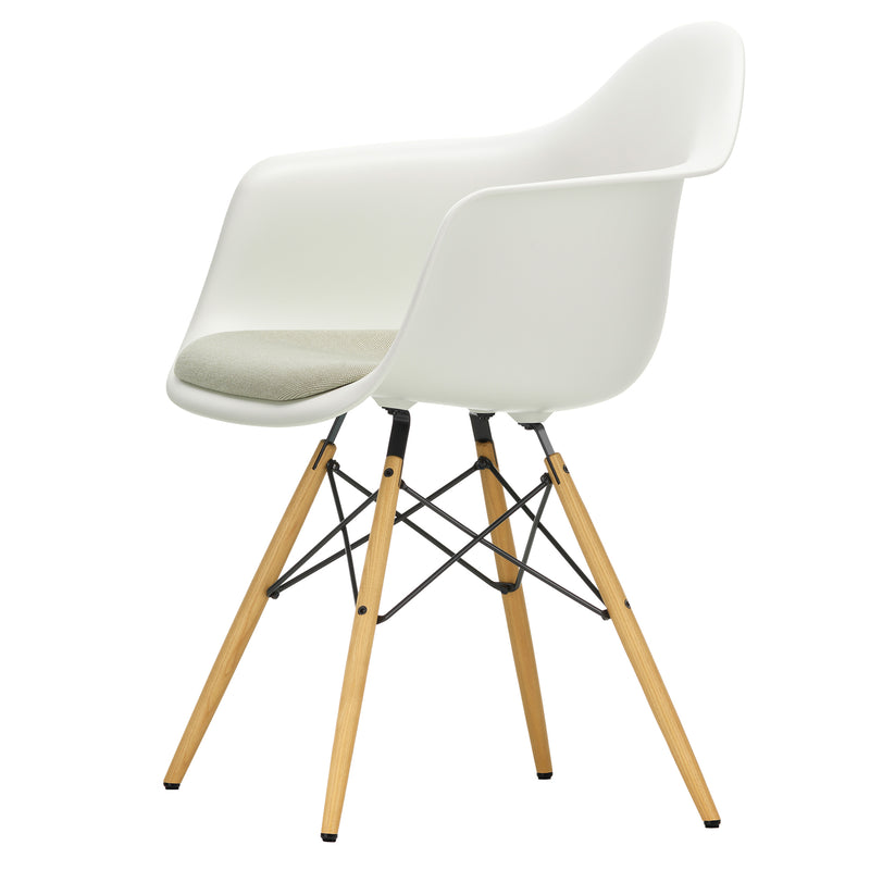 Vitra - Eames Plastic Armchair DAW mit Sitzpolster |