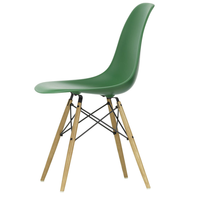 Vitra - Eames Plastic Side Chair DSW RE | Filzgleiter basic dark / smaragd RE / Esche honigfarben