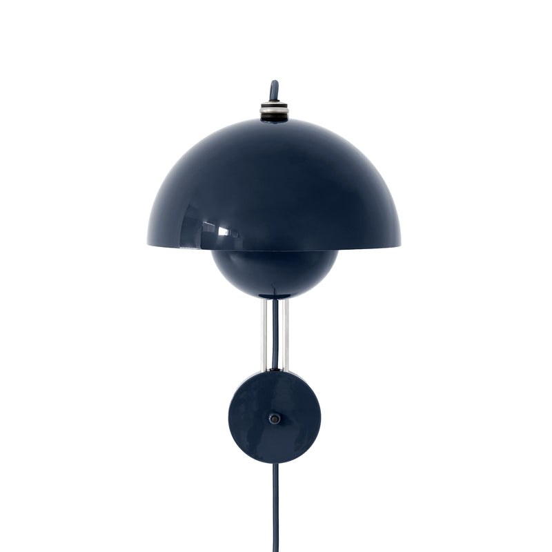 &Tradition - Flowerpot Wandleuchte VP8 | stahlblau