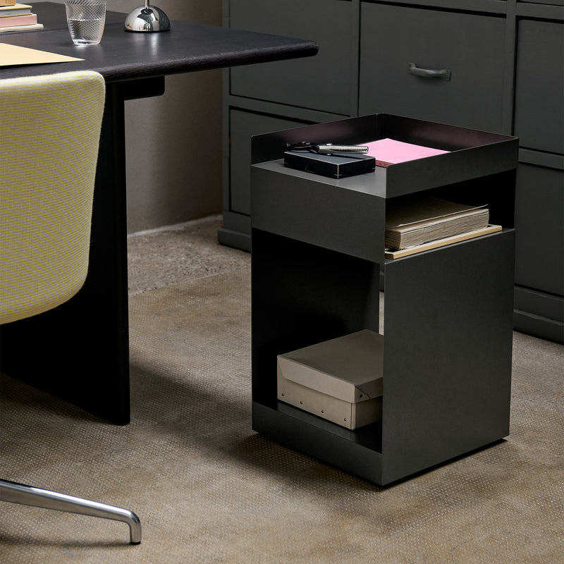&Tradition - Rotate SC73 Beistelltisch | steingrau