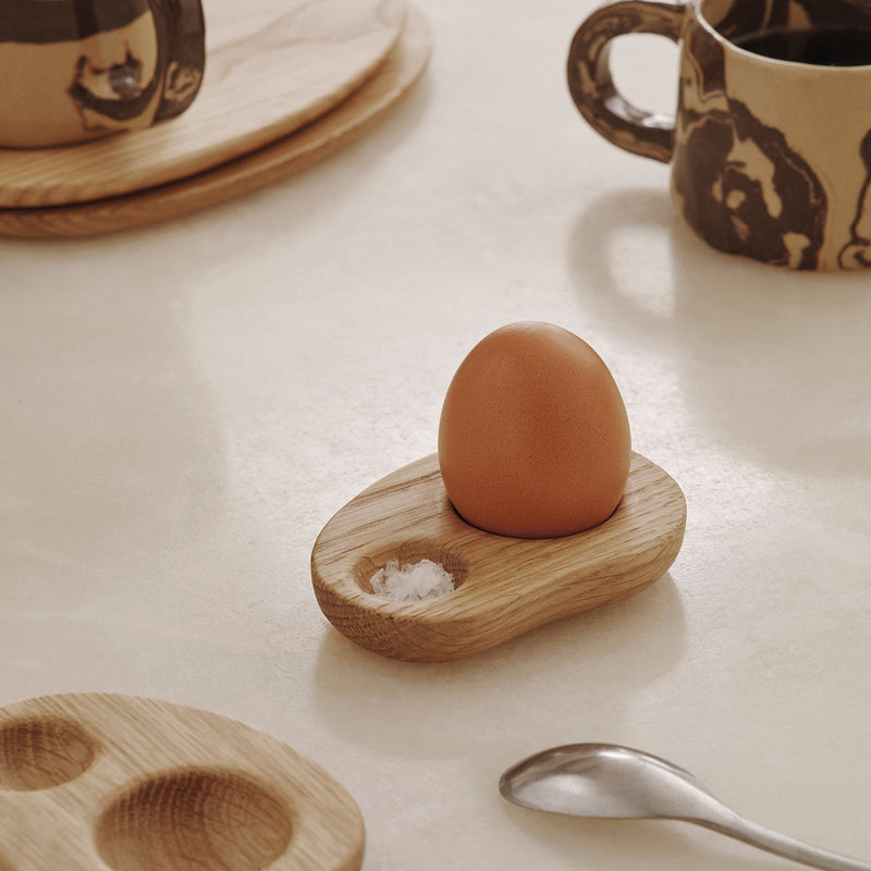 Ferm Living - Cairn Eierbecher | Eiche lackiert