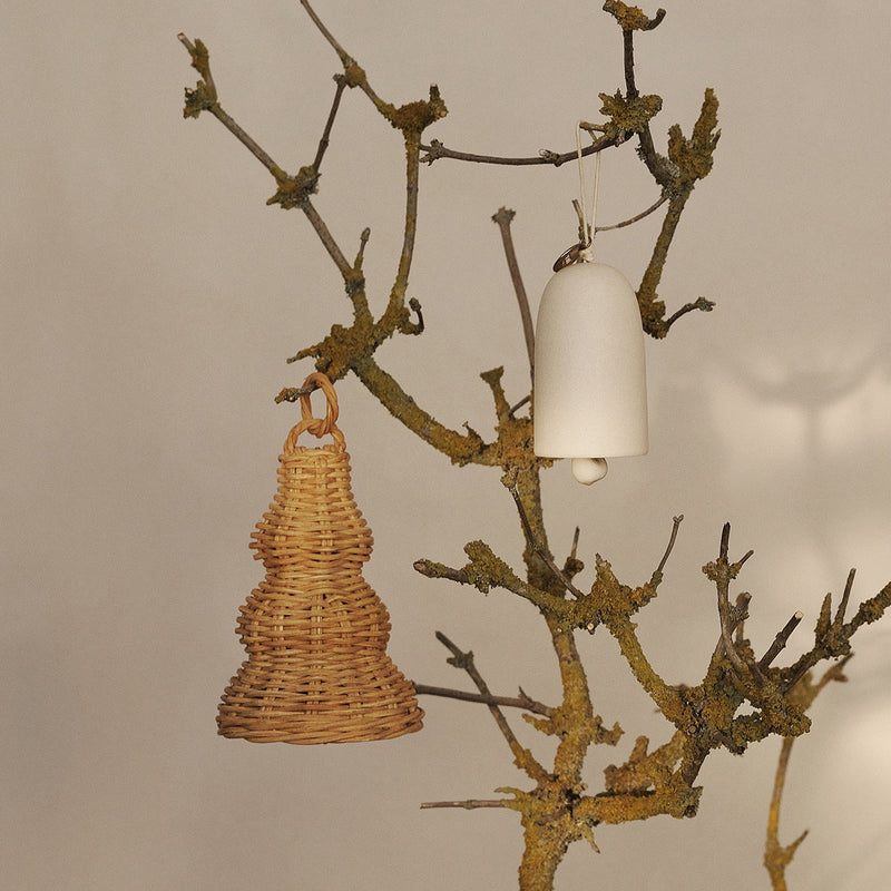 Ferm Living - Geflochtene Glocken-Kugeln |