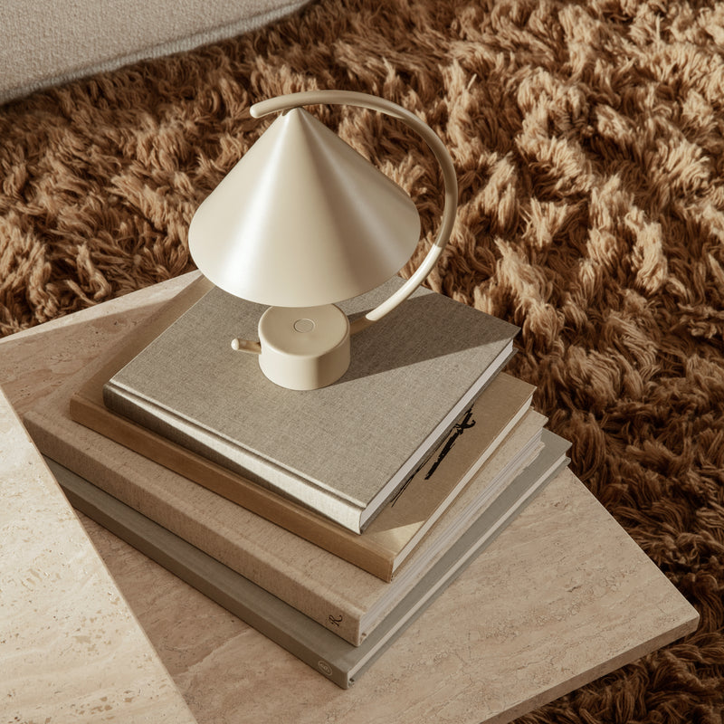 Ferm Living - Meridian Akku LED-Tischleuchte | cashmere