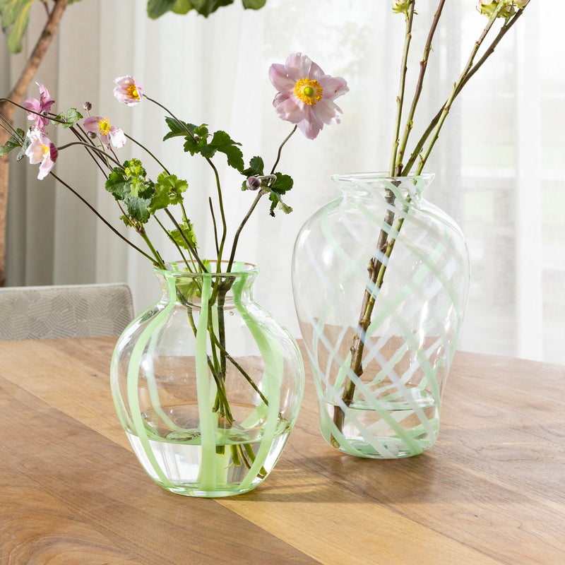 &klevering - Yogu Vase | 23,5 x Ø 20 cm / spiral green