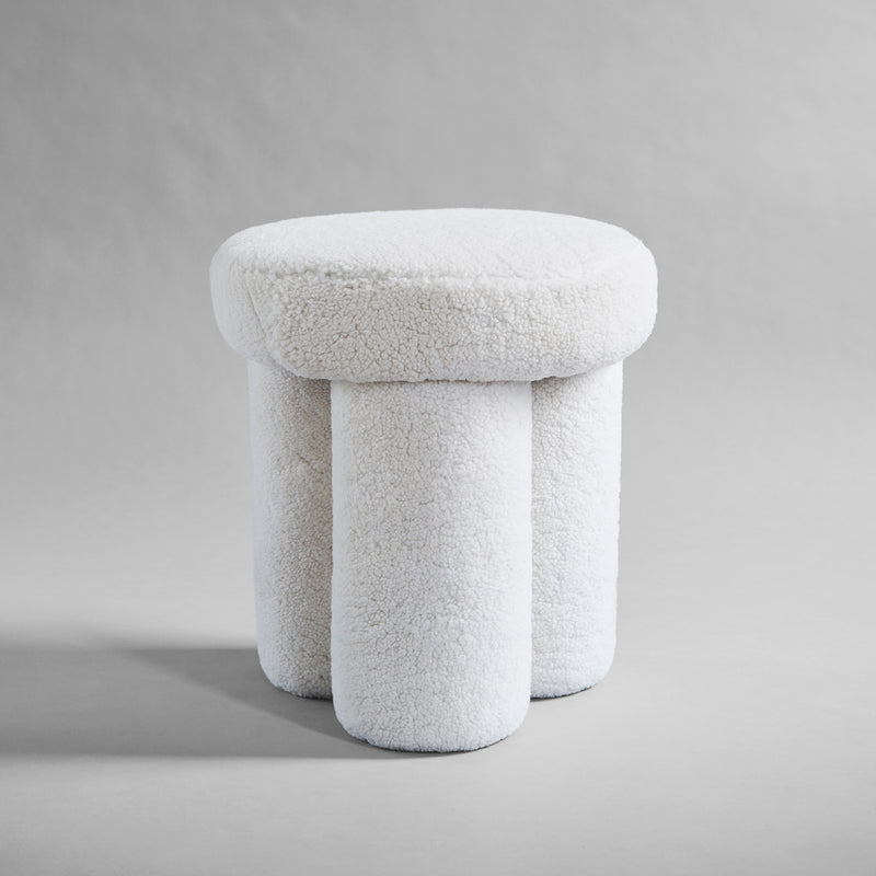 101 Copenhagen - Big Foot Hocker | Schaffell