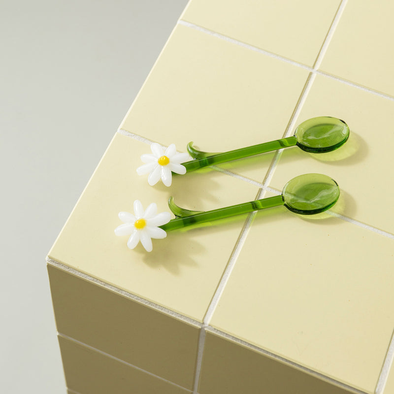 &amp;klevering - Flora Löffel | weiß