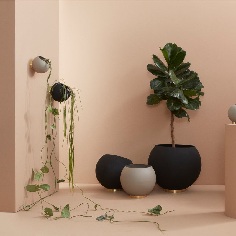 AYTM - Globe Wand-Blumentopf