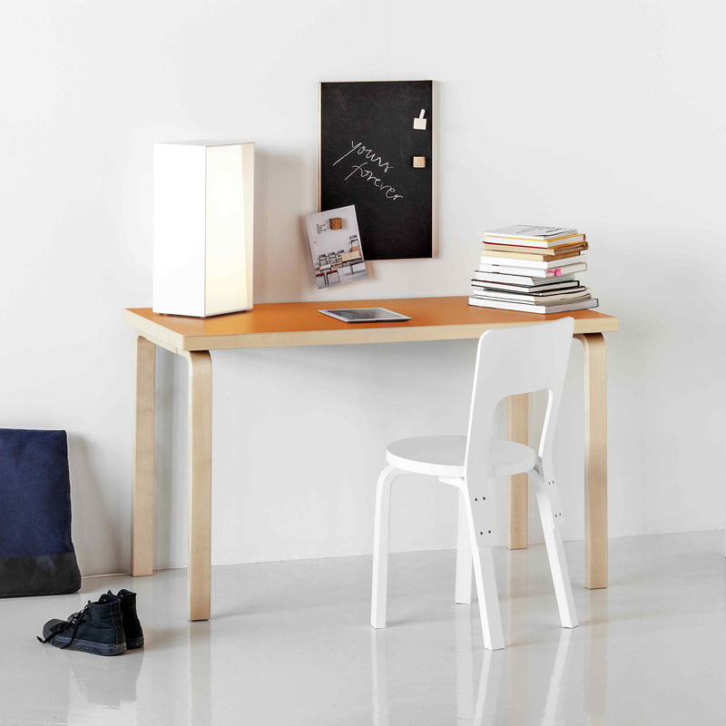 Artek - 80 Tisch