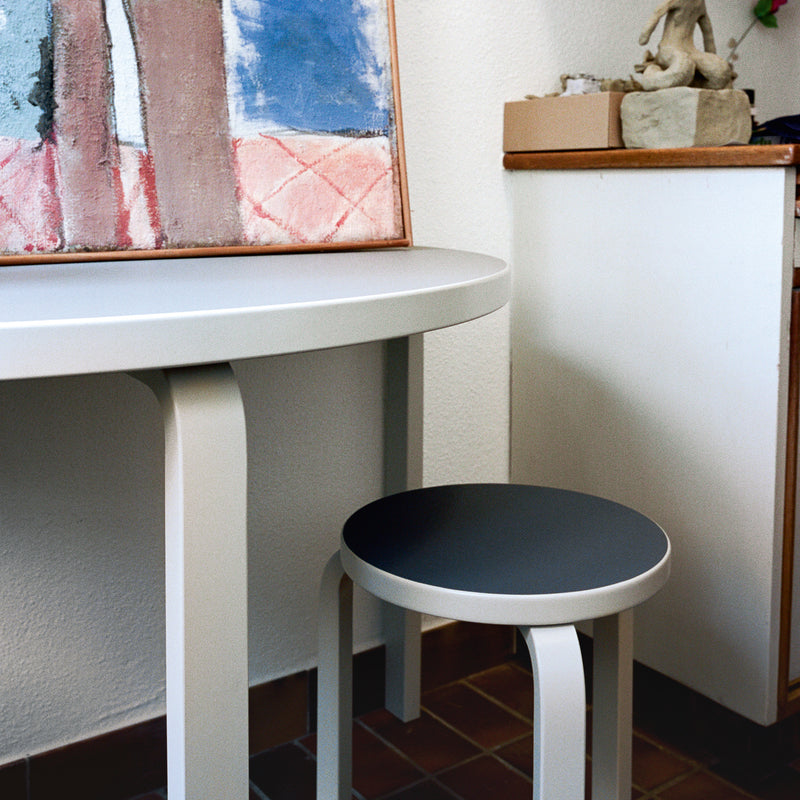 Artek - 95 Tisch