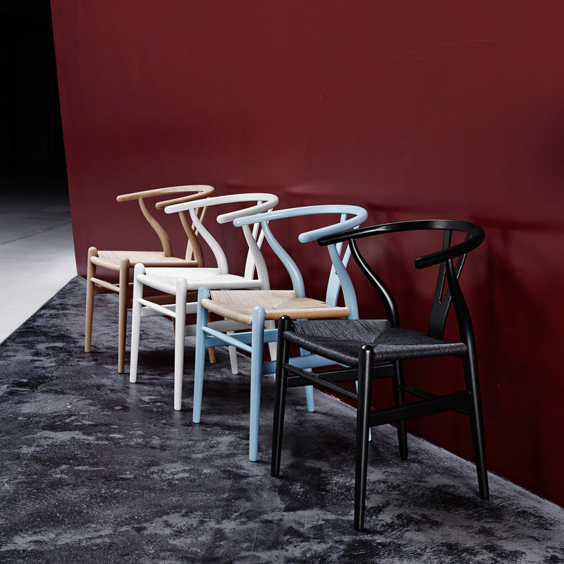 Carl Hansen - CH24 Wishbone Chair, schwarzes Geflecht