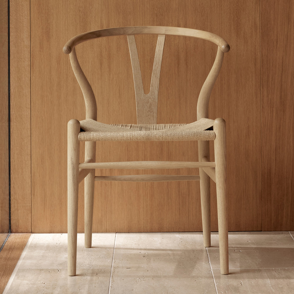 Carl Hansen - CH24 Wishbone Chair | Eiche weiß geölt