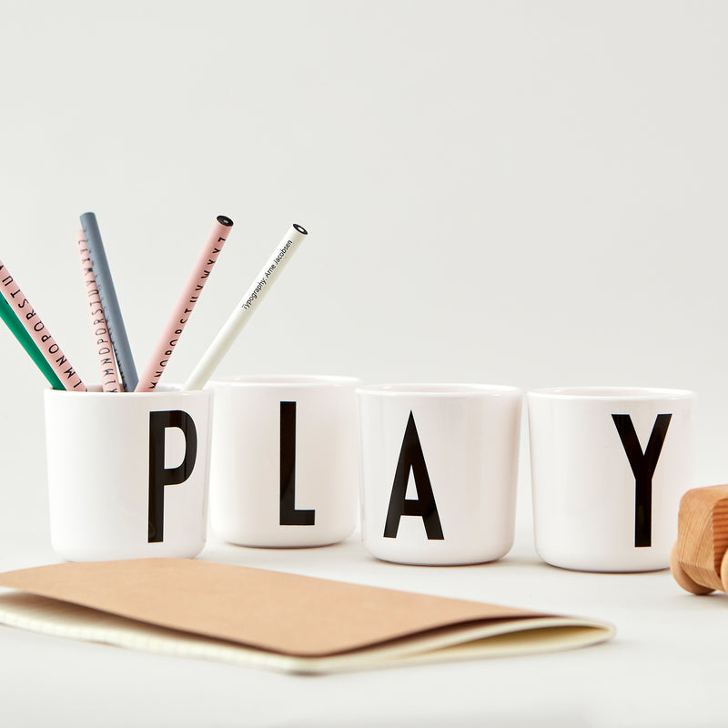 Design Letters - AJ Ecozen Becher