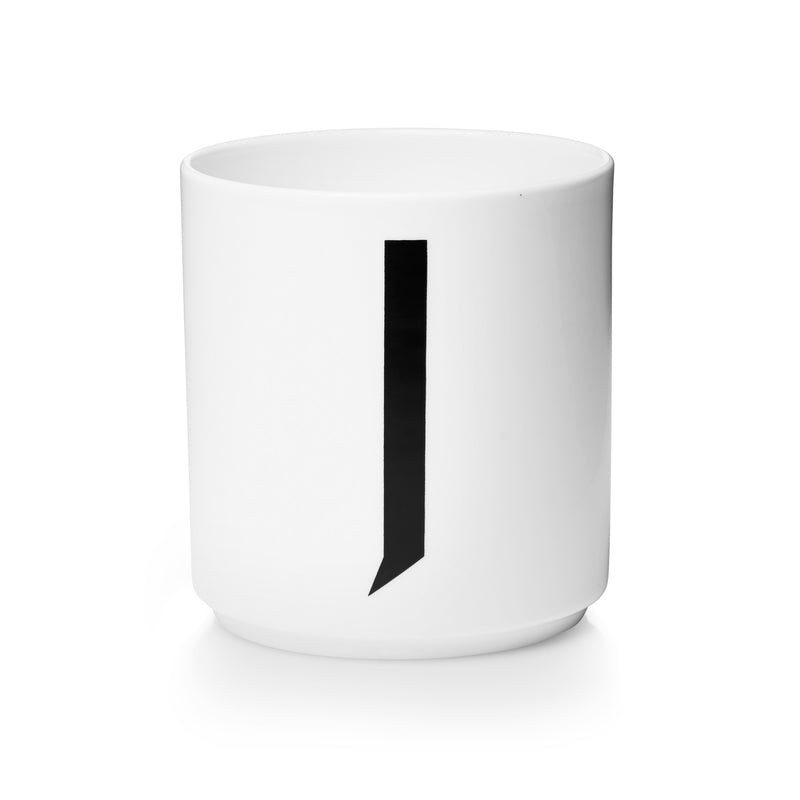 Design Letters - AJ Porzellan Becher A-Z | J / weiß