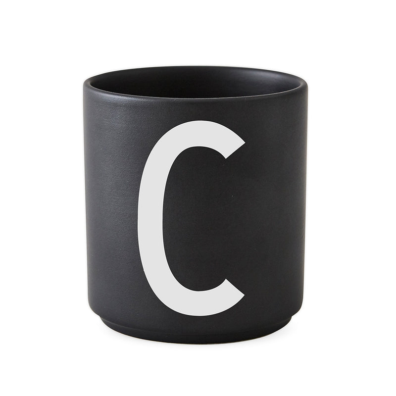 Design Letters - AJ Porzellan Becher A-Z | C / schwarz