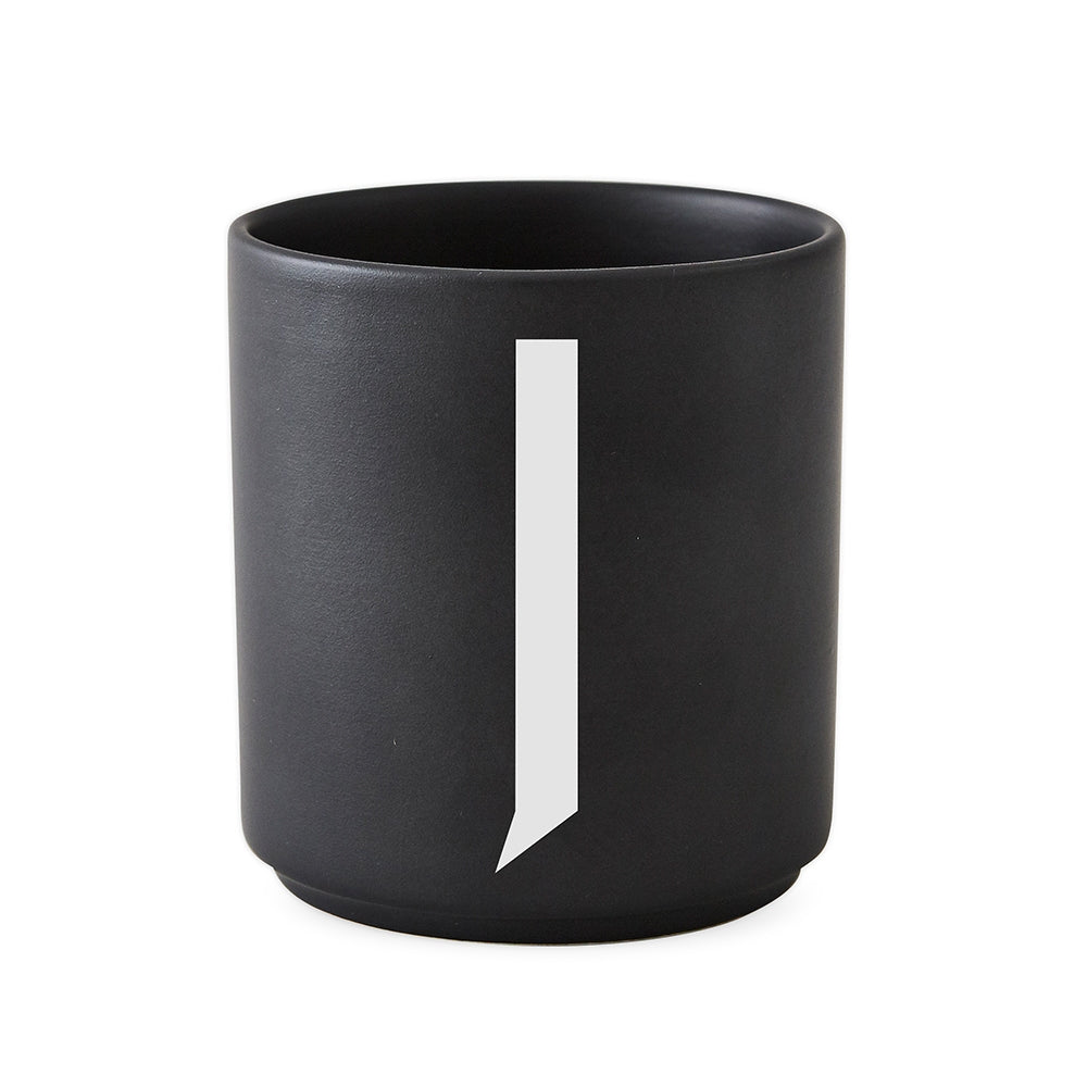 Design Letters - AJ Porzellan Becher A-Z | J / schwarz