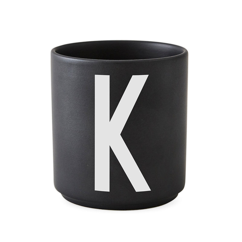 Design Letters - AJ Porzellan Becher | K / schwarz