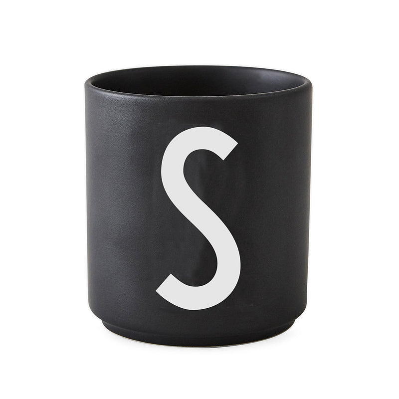 Design Letters - AJ Porzellan Becher A-Z | S / schwarz