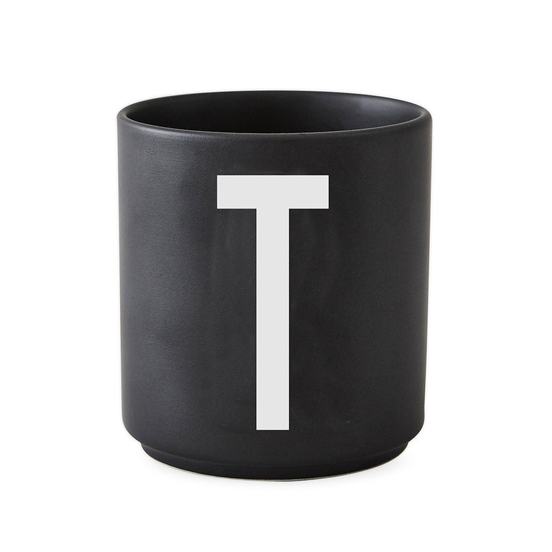 Design Letters - AJ Porzellan Becher A-Z | T / schwarz