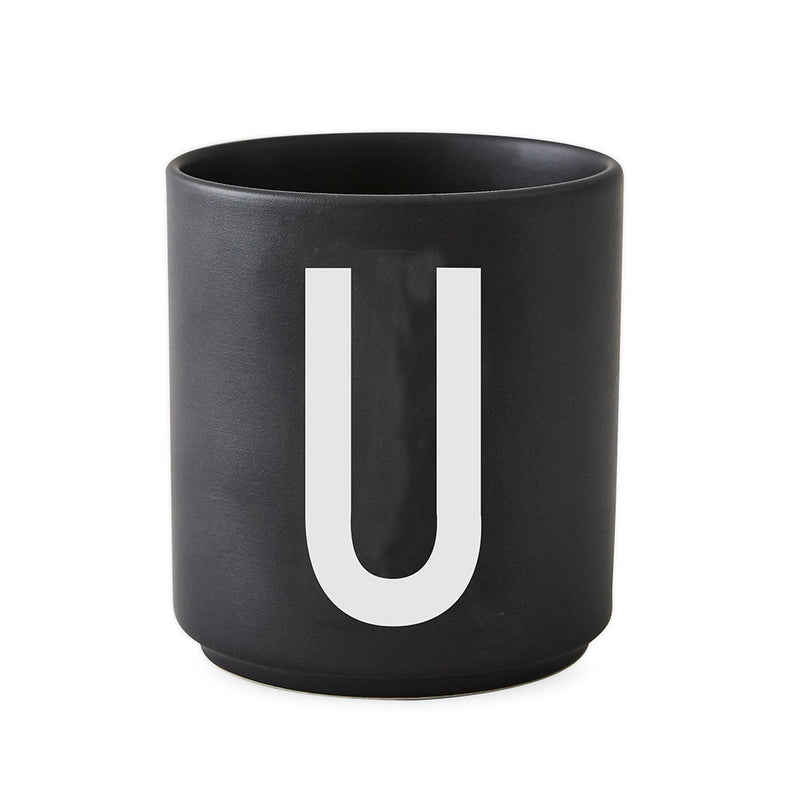 Design Letters - AJ Porzellan Becher A-Z | U / schwarz