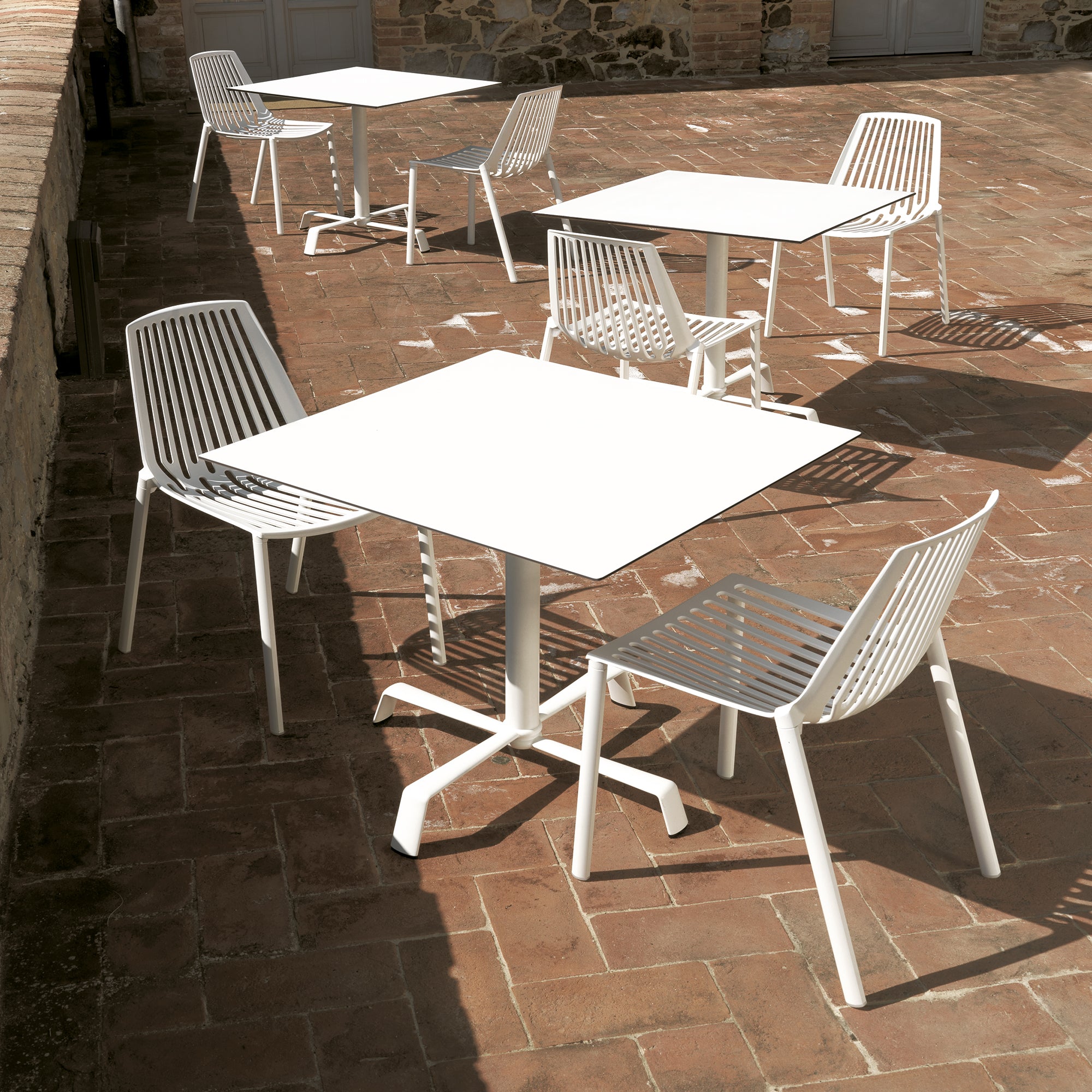 Fast - Tonik Bistrotisch