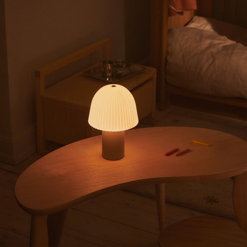 Ferm Living - Feve Kindertisch