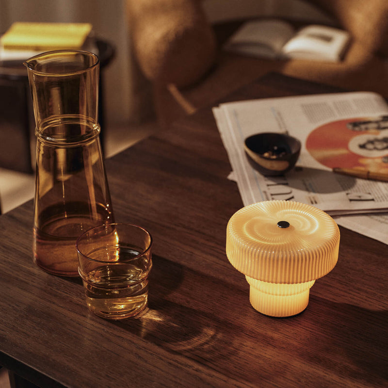 Ferm Living - Ripple LED Akku-Leuchte | hellbeige