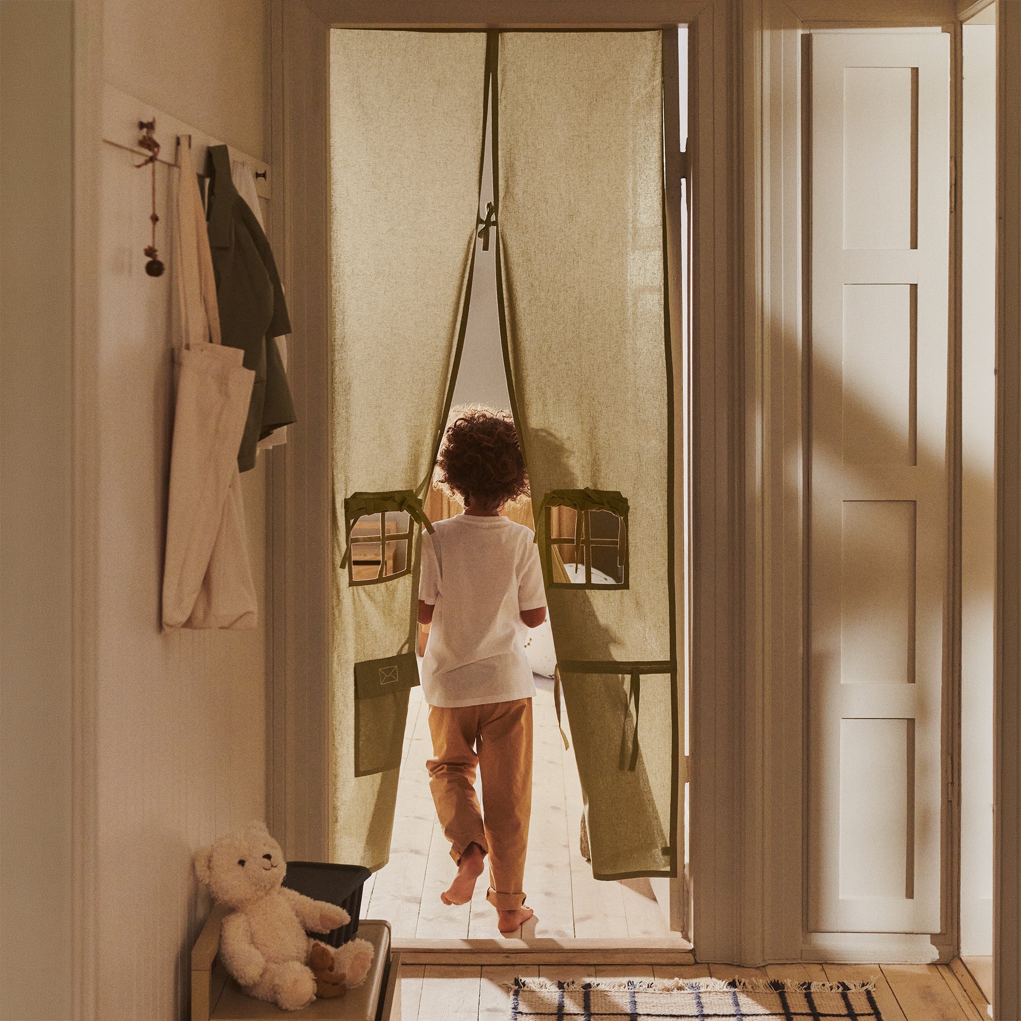 Ferm Living - Settle Türvorhang | elm green