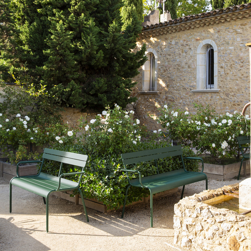 Fermob - Luxembourg Gartenbank mit Armlehne