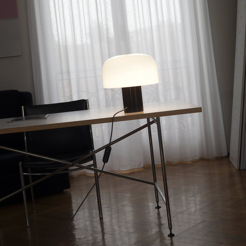 Flos - Bellhop Glass Tischleuchte | braun