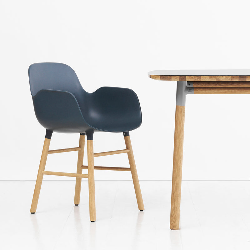 Normann Copenhagen - Form Armlehnstuhl (Holz)
