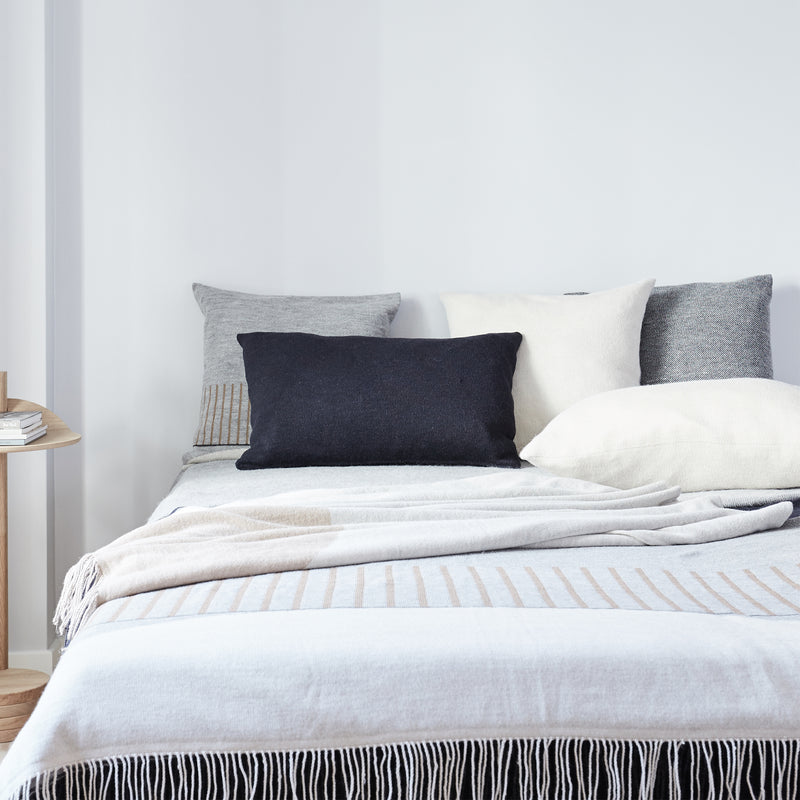 Form &amp; Refine - Aymara Decke