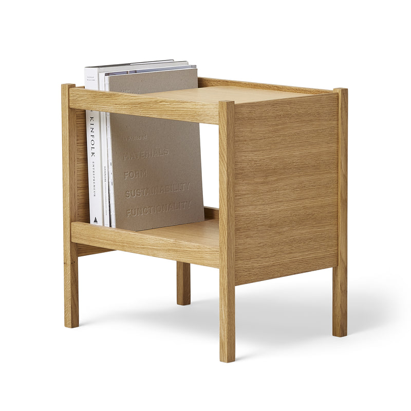 Form &amp; Refine - Journal Beistelltisch