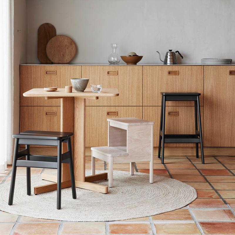 Form &amp; Refine - Angle Standard Hocker