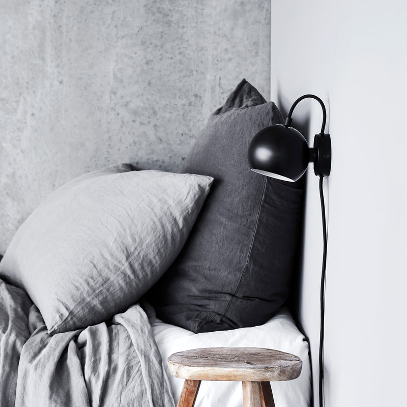 Frandsen - Ball Wandleuchte