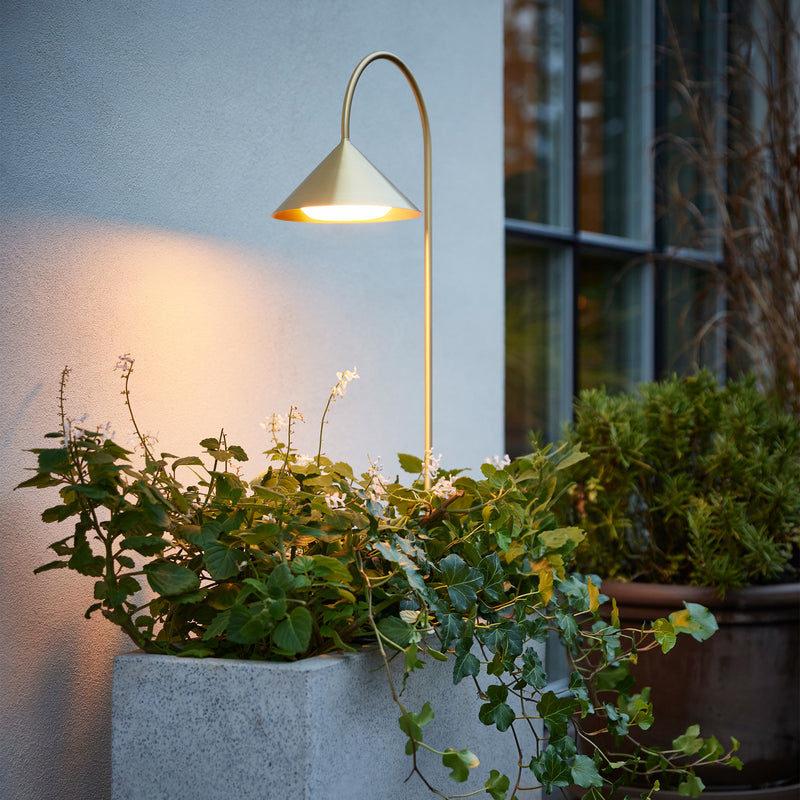 Frandsen - Grasp LED Akku-Garden Spear | Messing